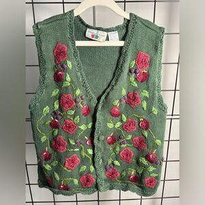 Eagle’s Eye Kids grannycore vintage woven green vest with flowers